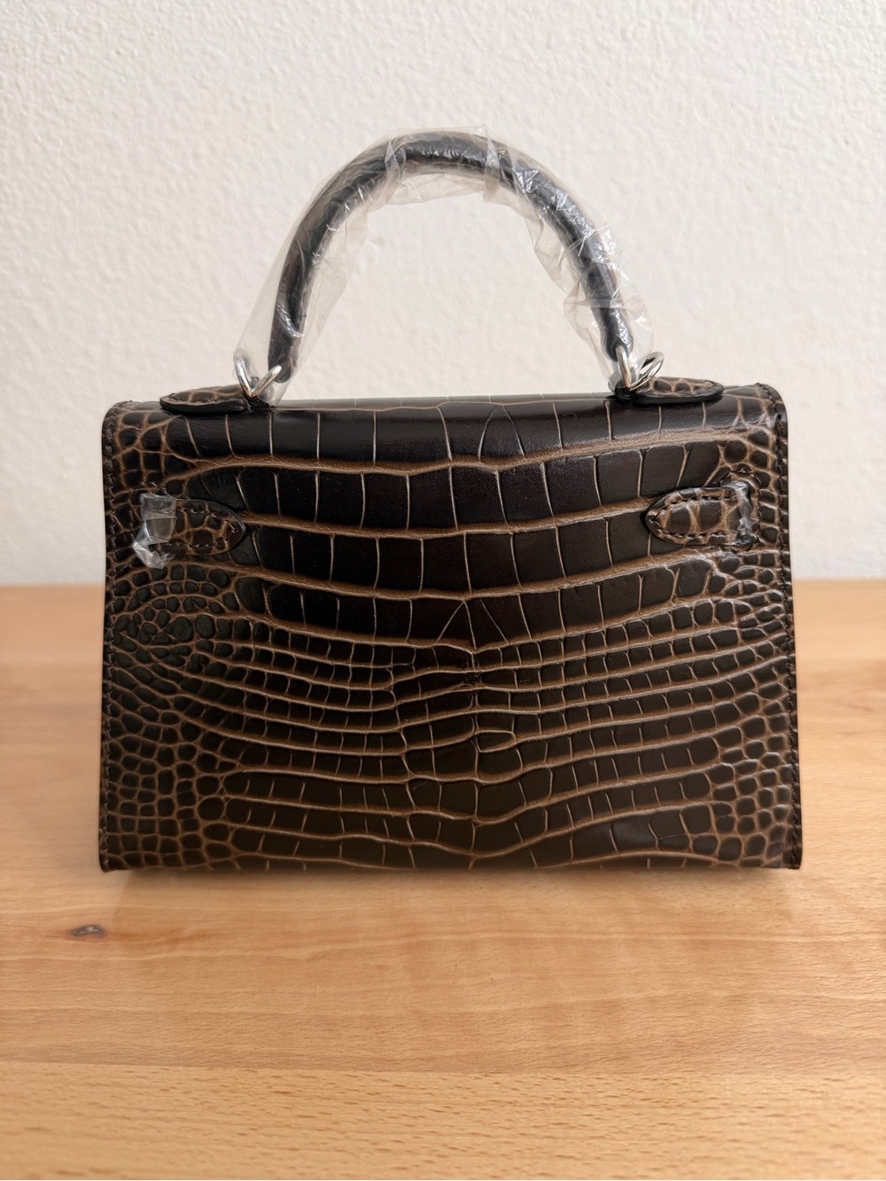 H mini Kelly embossed croc brown Cocoa Crocodile 20 Top Handle Bag PHW - Picture 8 of 10